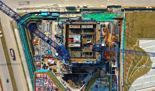 全景展示山钢承建的超高层建筑 53层、245米宏伟杰作